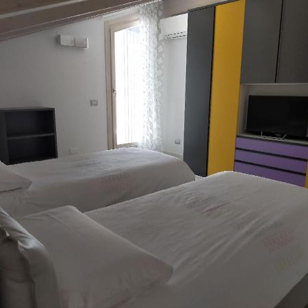 Sweet Dream Deluxe Apartment 西尔米奥奈 外观 照片