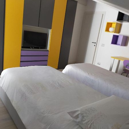 Sweet Dream Deluxe Apartment 西尔米奥奈 外观 照片
