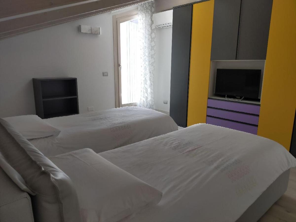 Sweet Dream Deluxe Apartment 西尔米奥奈 外观 照片
