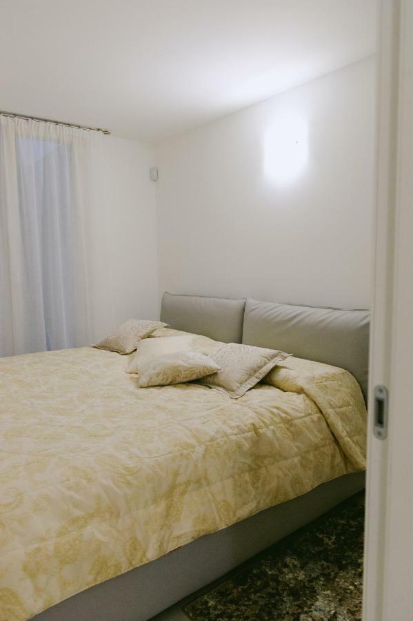 Sweet Dream Deluxe Apartment 西尔米奥奈 外观 照片