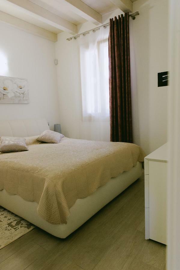 Sweet Dream Deluxe Apartment 西尔米奥奈 外观 照片