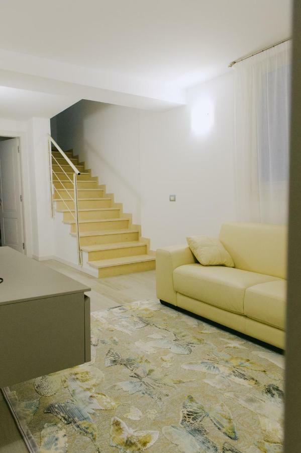Sweet Dream Deluxe Apartment 西尔米奥奈 外观 照片